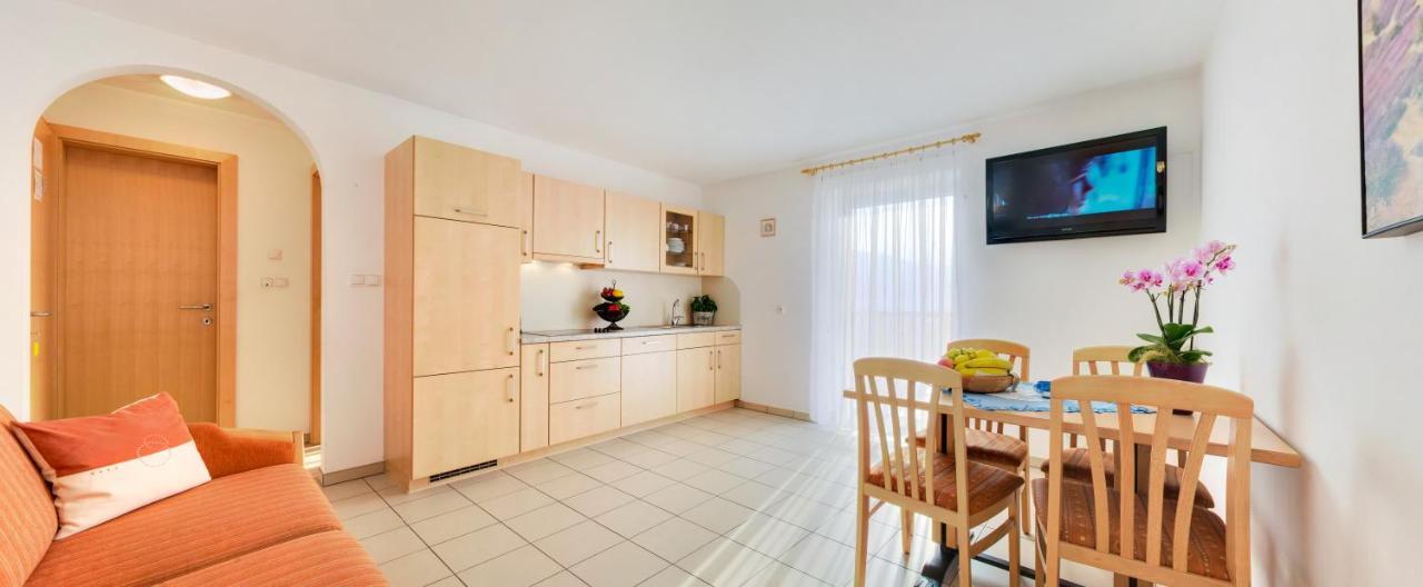 Apartament St. Urbanhof Termeno Zewnętrze zdjęcie